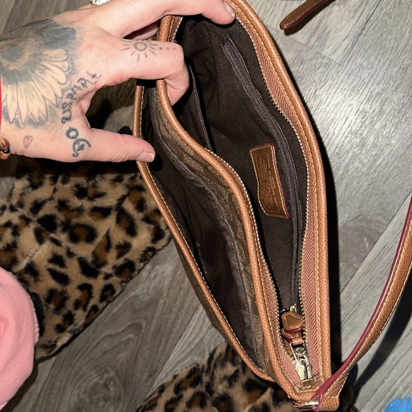 Coach bag & wristlet - Picture 3 of 13